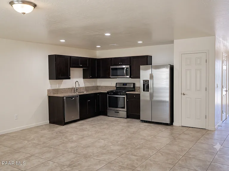 9585 E Magma Dr #2 — Photo 3