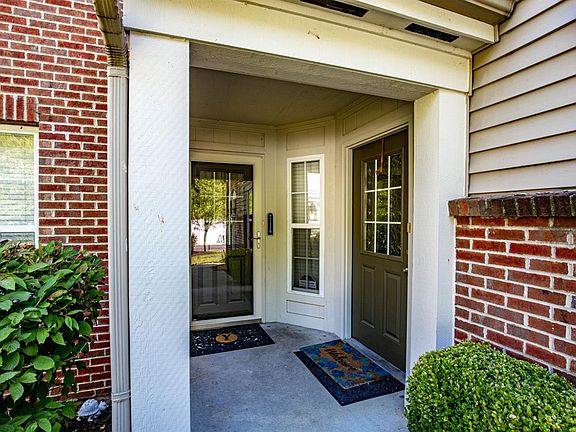 4th image of 7116 English Dr