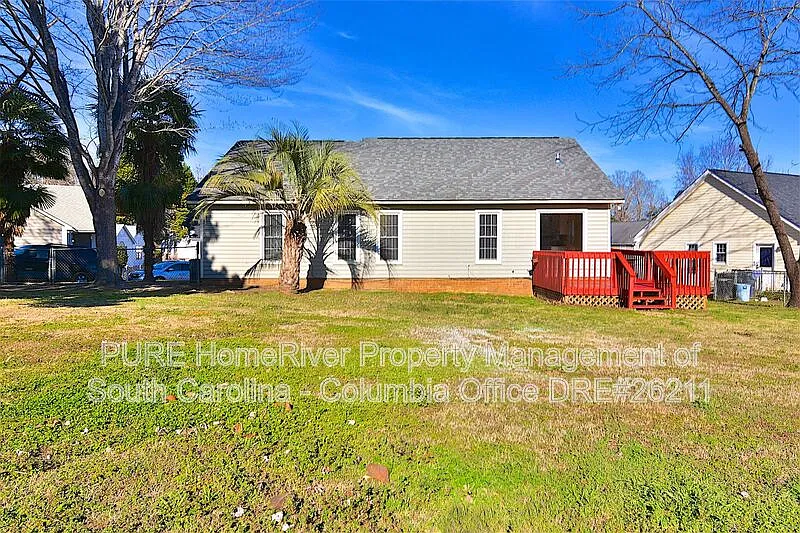 3 bed, 2.0 bath, 1218 sqft, $1,674 — Photo 2
