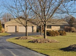 22601 Spencer Rd, New Lenox, IL 60451