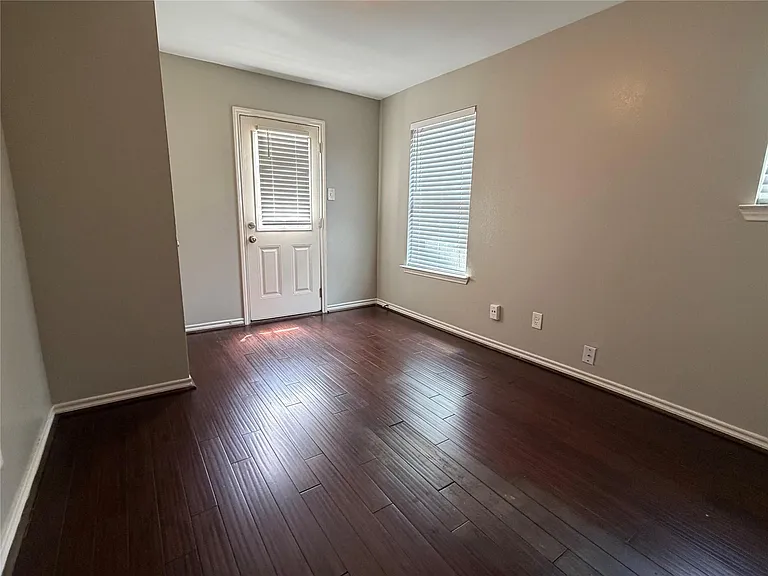 2414 Eagle St #B — Photo 11