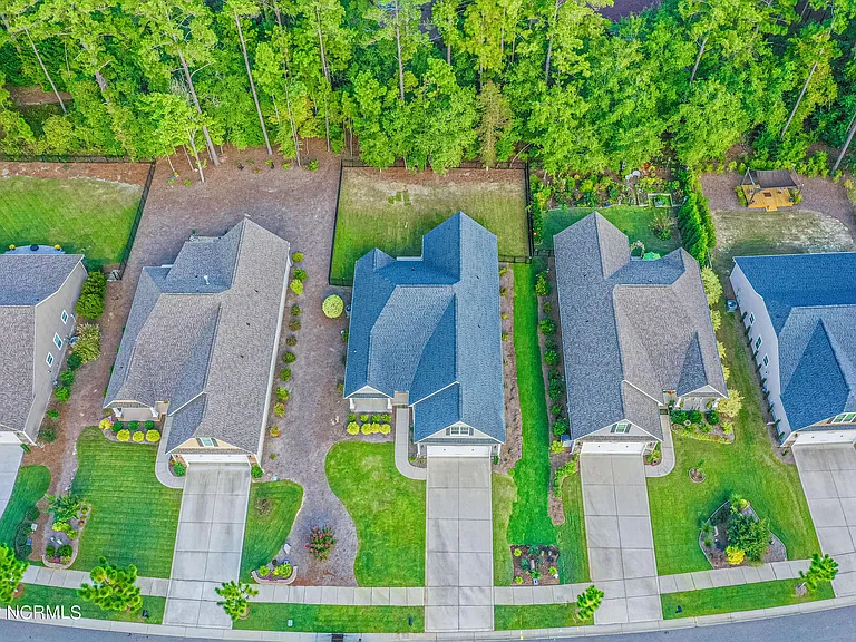 365 N Bracken Fern Ln — Photo 35