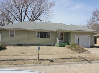 622 N 7th St, Lincoln, KS 67455