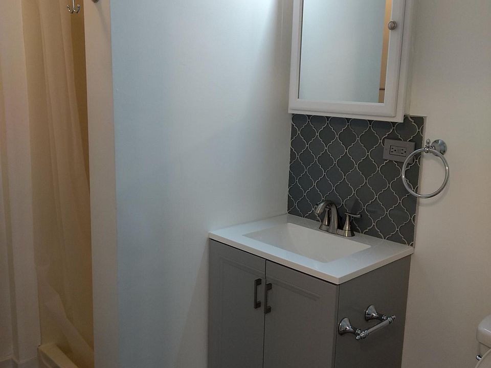 2nd image of 100 E Galena Blvd #B8