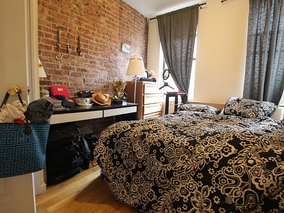 4th image of 225 E 28th St #3E
