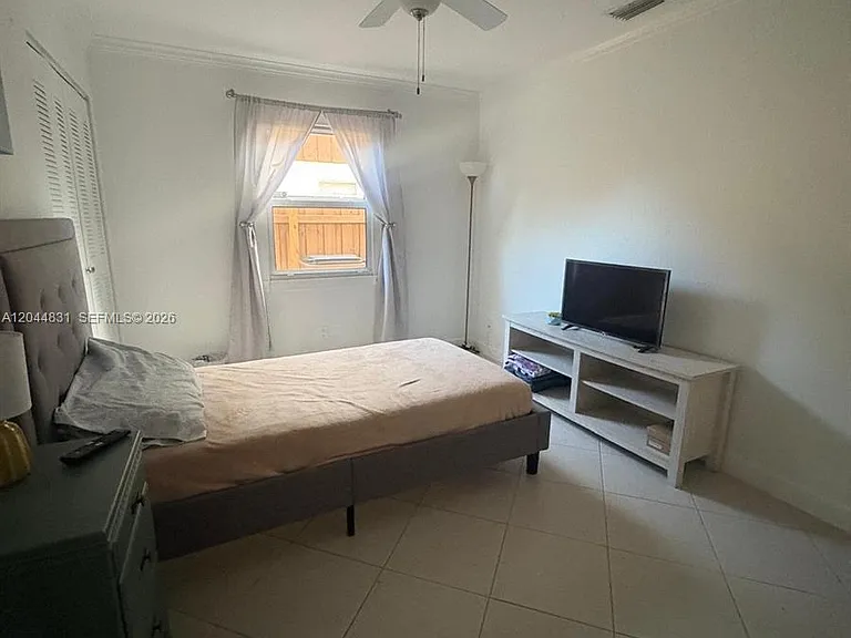 4402 NW 5th Ave — Photo 11