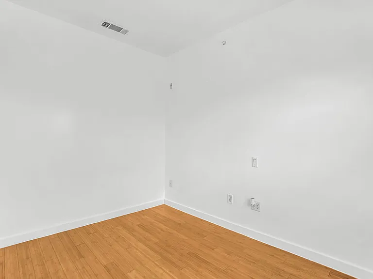 1111 S Akard St #304 — Photo 5