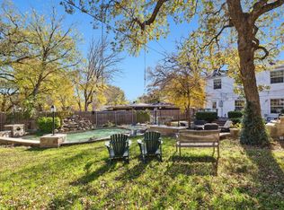 5263 Meadowbrook Dr, Fort Worth, TX 76112