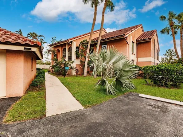 3013 Clark Rd APT 14, Sarasota, FL 34231