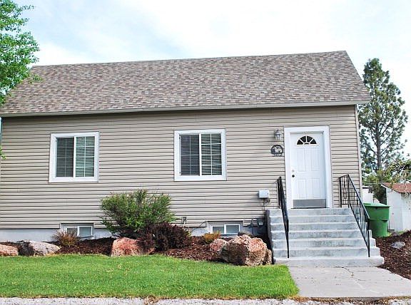 3rd image of 362 Salem Ave