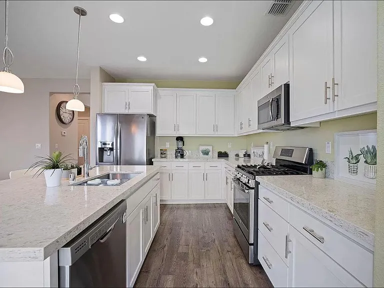 18277 Millbrook Ave — Photo 12