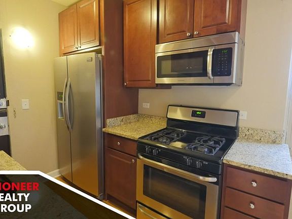 5th image of 2100 W Ainslie St #2108E1
