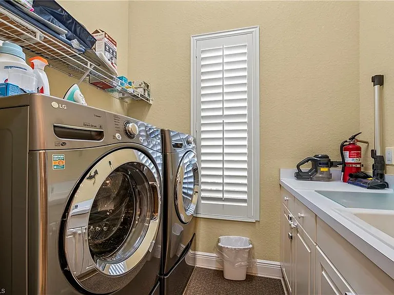 975 Tivoli Ct — Photo 28