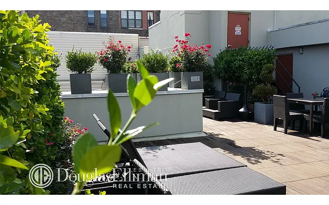 Sold by Douglas Elliman | media 27