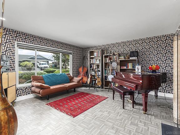 4th image of 6774 Sunny Brae Dr