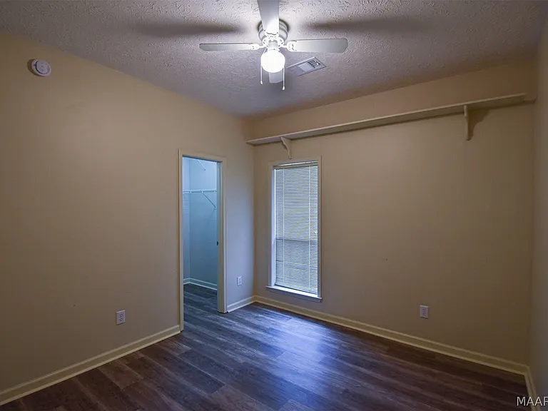 1691 Rambling Brook Ln — Photo 37