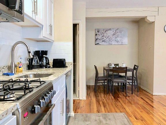 5th image of 1214 Waverly Walk #303A