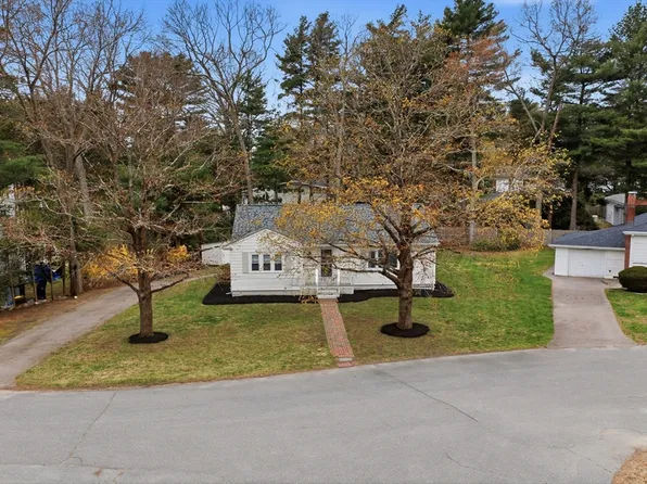22 Circle Dr, Brockton, MA 02301