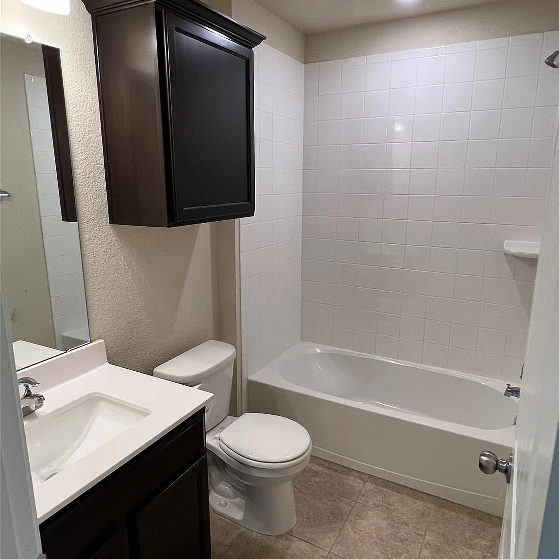 3 bed, 2.0 bath, 1557 sqft, $1,750 — Photo 4