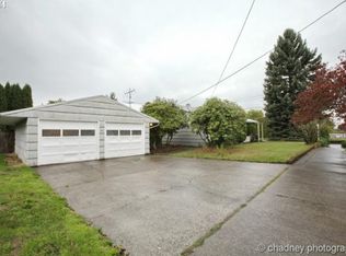 15 SE 129th Ave, Portland, OR 97233
