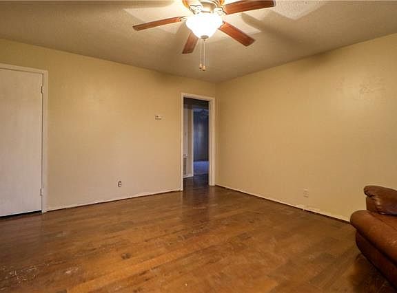 2nd image of 4519 Louisiana Ave