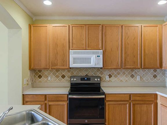 5th image of 9951 Lago Dr