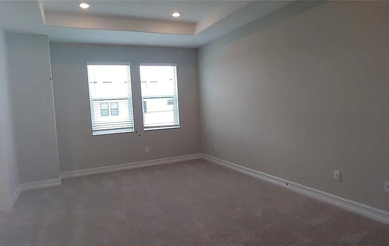4712 Lagona Ln — Photo 35
