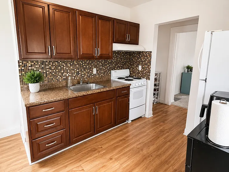 505 Emmet St #4 — Photo 5