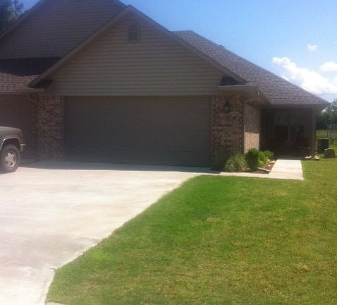2nd image of 1307A-1307B Clinic Ln #B
