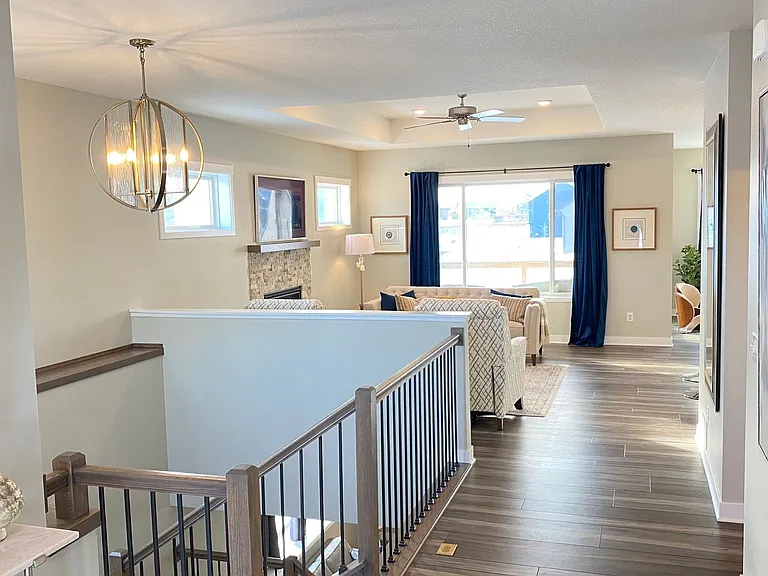 2312 Hart Dr SW — Photo 4