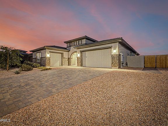 3rd image of 20266 W MULBERRY Drive