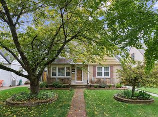 2321 Lee St, Evanston, IL 60202