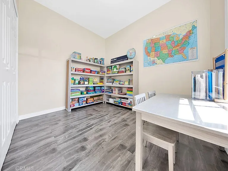 131 E Avenue 45 — Photo 8