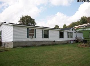 2348 Barnhill Rd, New Philadelphia, OH 44663