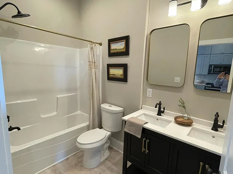 1401 Charles St #B — Photo 13