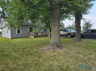 19599 Powers Rd, Defiance, OH 43512