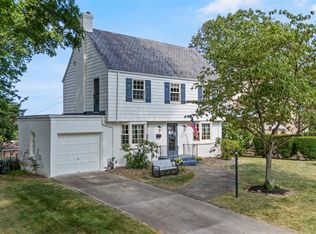 1166 Pinewood Dr, Pittsburgh, PA 15243