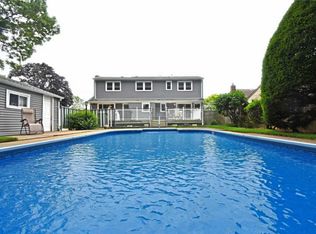 3909 Keily Dr, Seaford, NY 11783