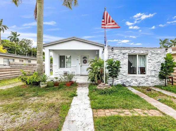 110 NE 9th Ct, Homestead, FL 33030