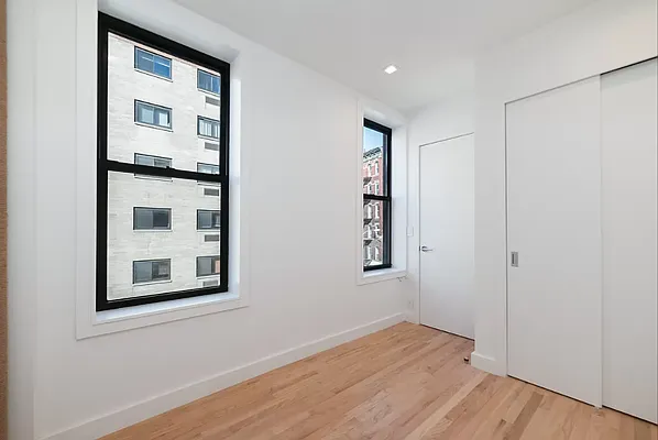 Rented by REAL New York | media 7