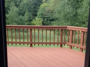 24 Lyndhurst Ct, Sterling, VA 20165