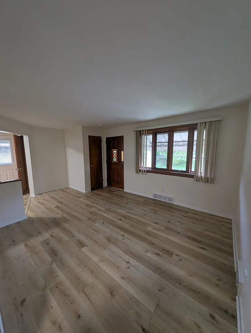 Newly Renovated 3Bd/2 Bath Home -- Available NOW! — Photo 4