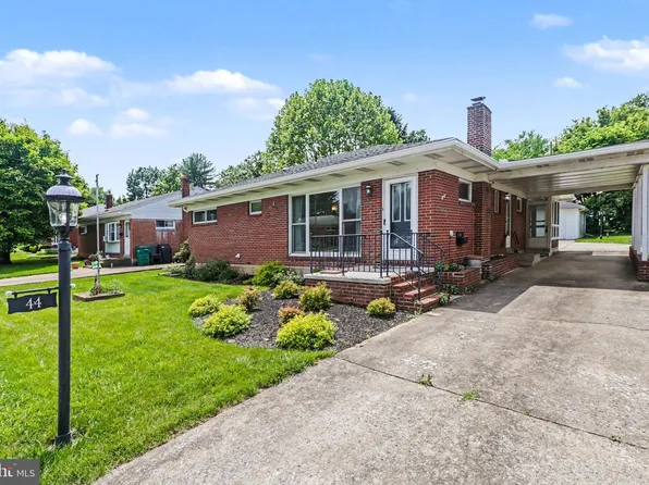 44 Oak Ave, Camp Hill, PA 17011