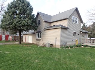 915 Main St, Mc Callsburg, IA 50154