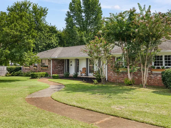 2121 Bower Dr, Florence, AL 35630