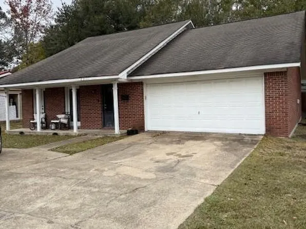2311 Paul Harvey Ave, Pascagoula, MS 39567