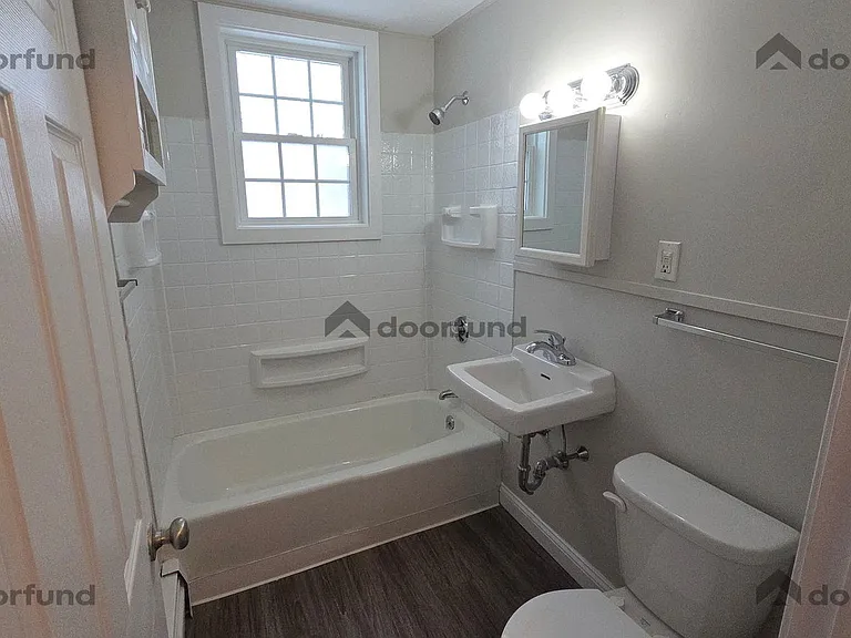 16 Harvard Rd #2B — Photo 7