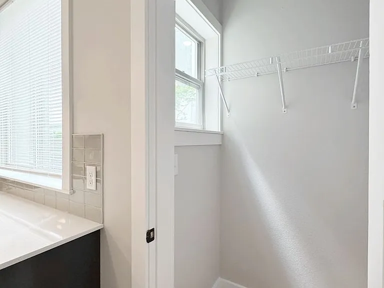 Bravo Apartments — Photo 18