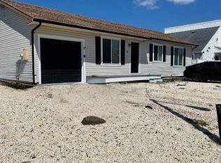 8 Diane Rd, Manahawkin, NJ 08050