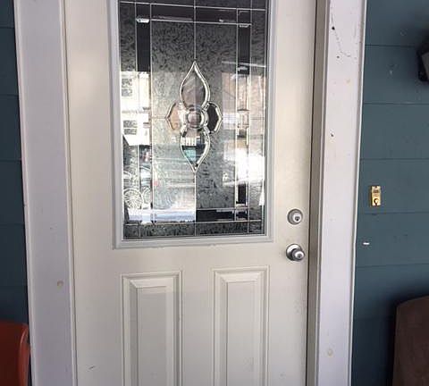 3rd image of 709 W Ashland Ave